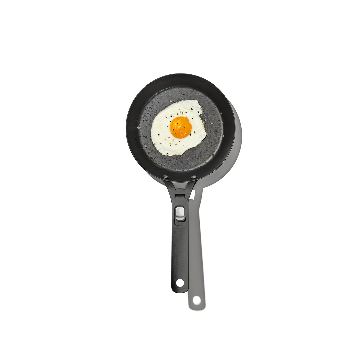 carbon-steel-with-removable-handle-8in-pan-y8 od__2059660001__8incarbonsteelpan_72_p_rgb_1.jpg
