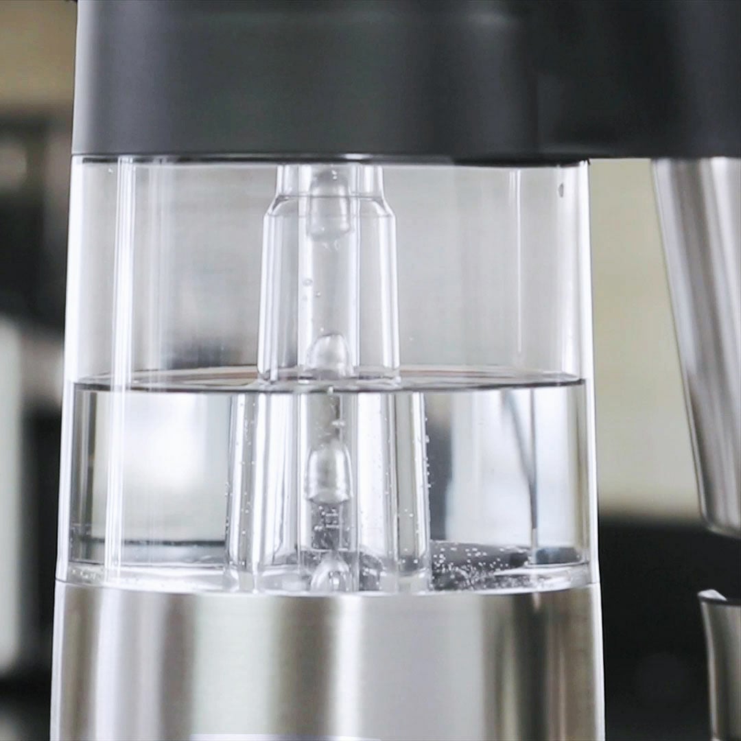9-cup-coffee-maker-b8 on_8710100_water-tank_1.jpg