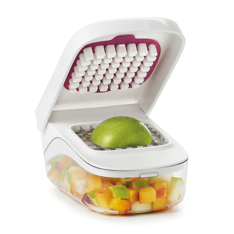 vegetable-chopper-with-easy-pour-opening-f9 onion_7.jpg