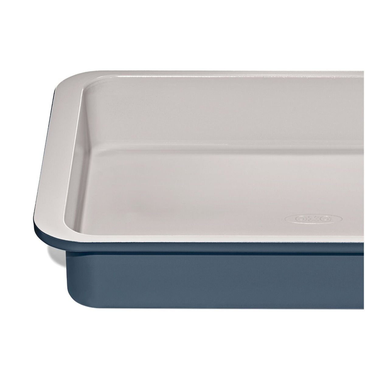 non-stick-pro-ceramic-coated-metal-bakeware-9-x-13-cake-pan-storm-blue-s9 oxo_9x13-cake-pan-stormblue_pdp_05.jpg