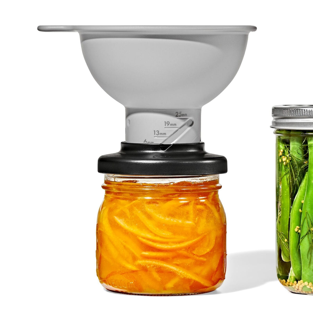 adjustable-funnel-h6 oxo_adjustable-funnel_pdp_01.jpeg