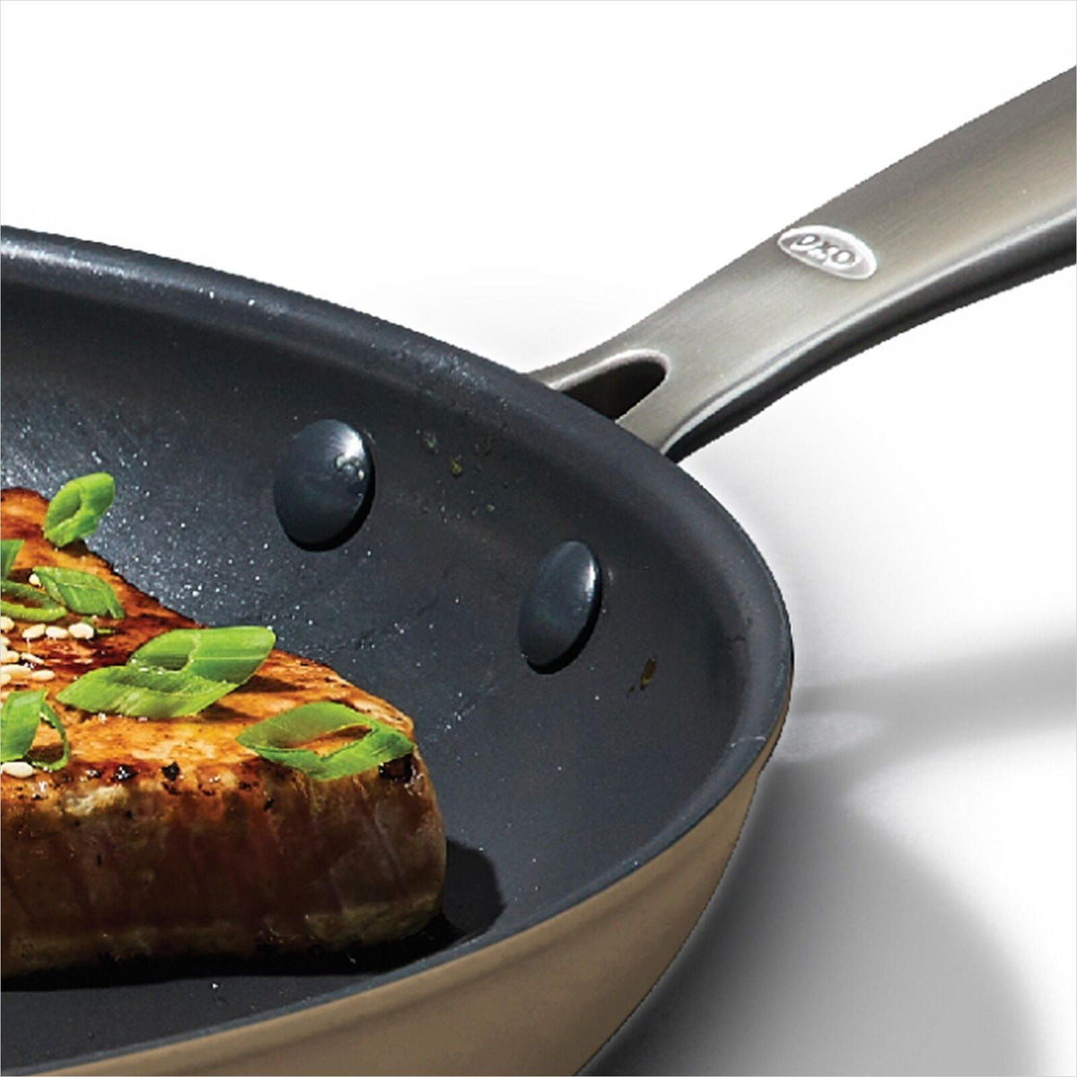 enhanced-non-stick-12-inch-frypan-g7 oxo_cc010459-001_enhanced-nonstick-12in-fry-pan-biscuit_pdp_02.jpg