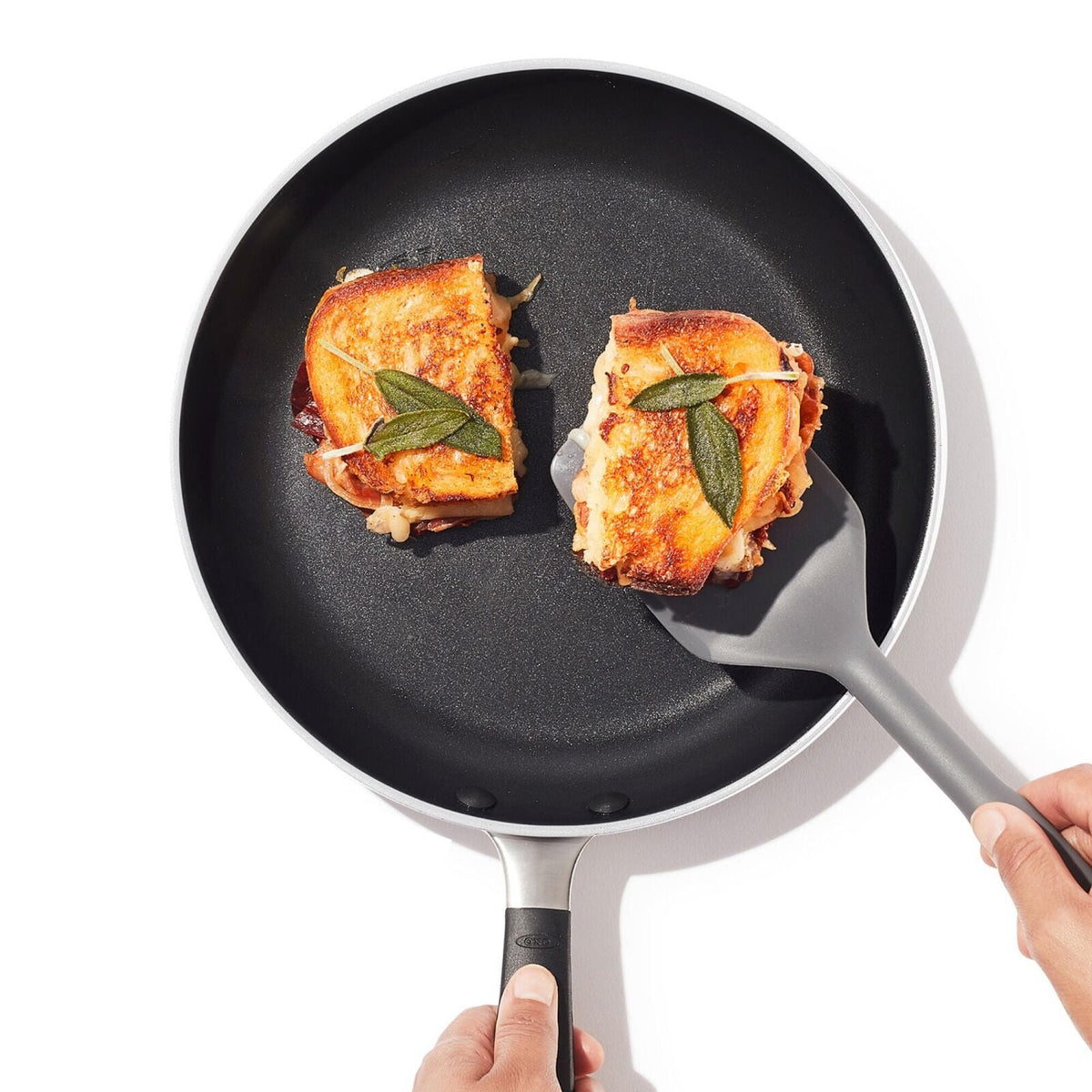 non-stick-pro-every-day-10-inch-fry-pan-x5 oxo_cc010469-001_nonstick-everyday-10in-fry-pan_pdp_05.jpg