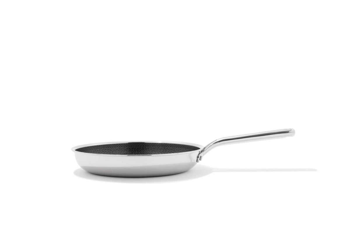 trident-hybrid-non-stick-stainless-steel-10-piece-set-r8 oxo_cc011152-001_trident-10pc-set_04.jpg