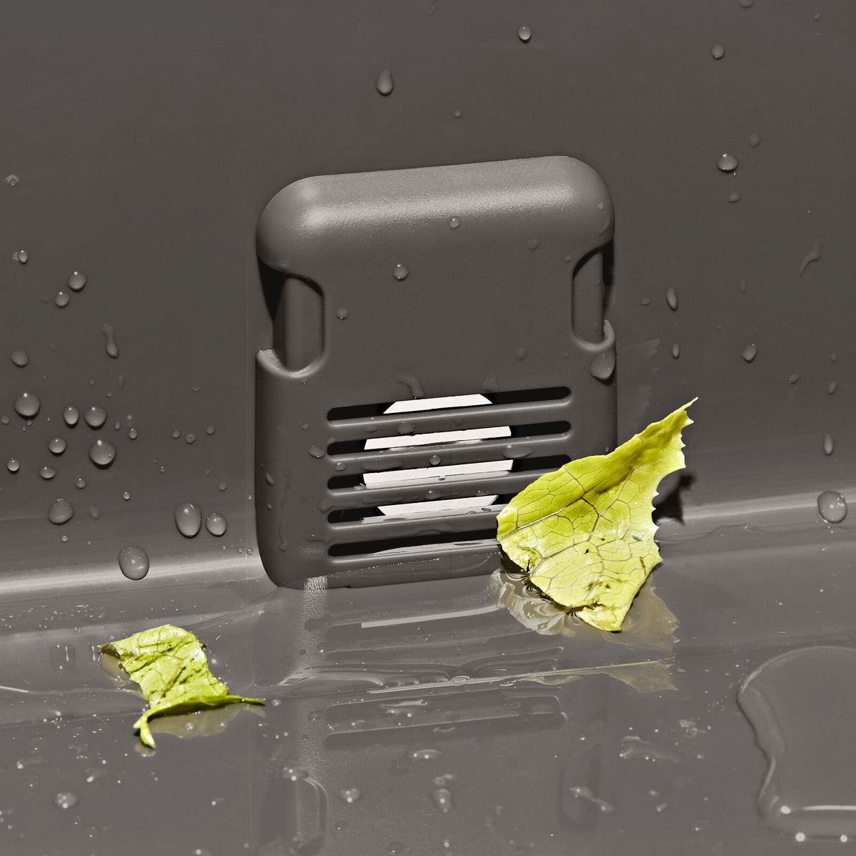 outdoor-wash-dry-and-stow-system-t8 oxo_cleaning_system_outdoor-9112100_034.jpg
