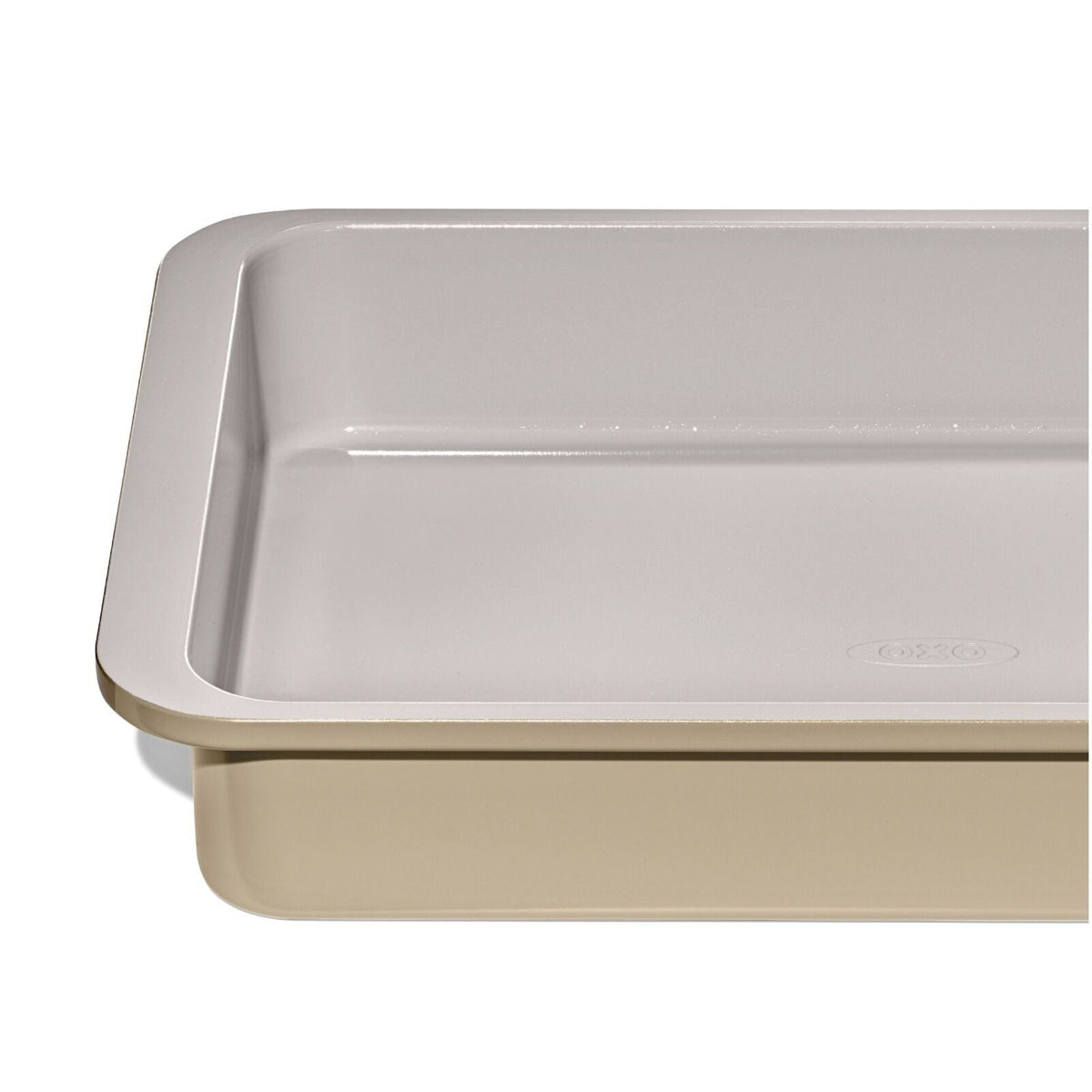 non-stick-pro-ceramic-coated-metal-bakeware-9-x-13-cake-pan-u9 oxo_gg_11415600_9x13-cake-pan-biscuit_pdp_04.jpg
