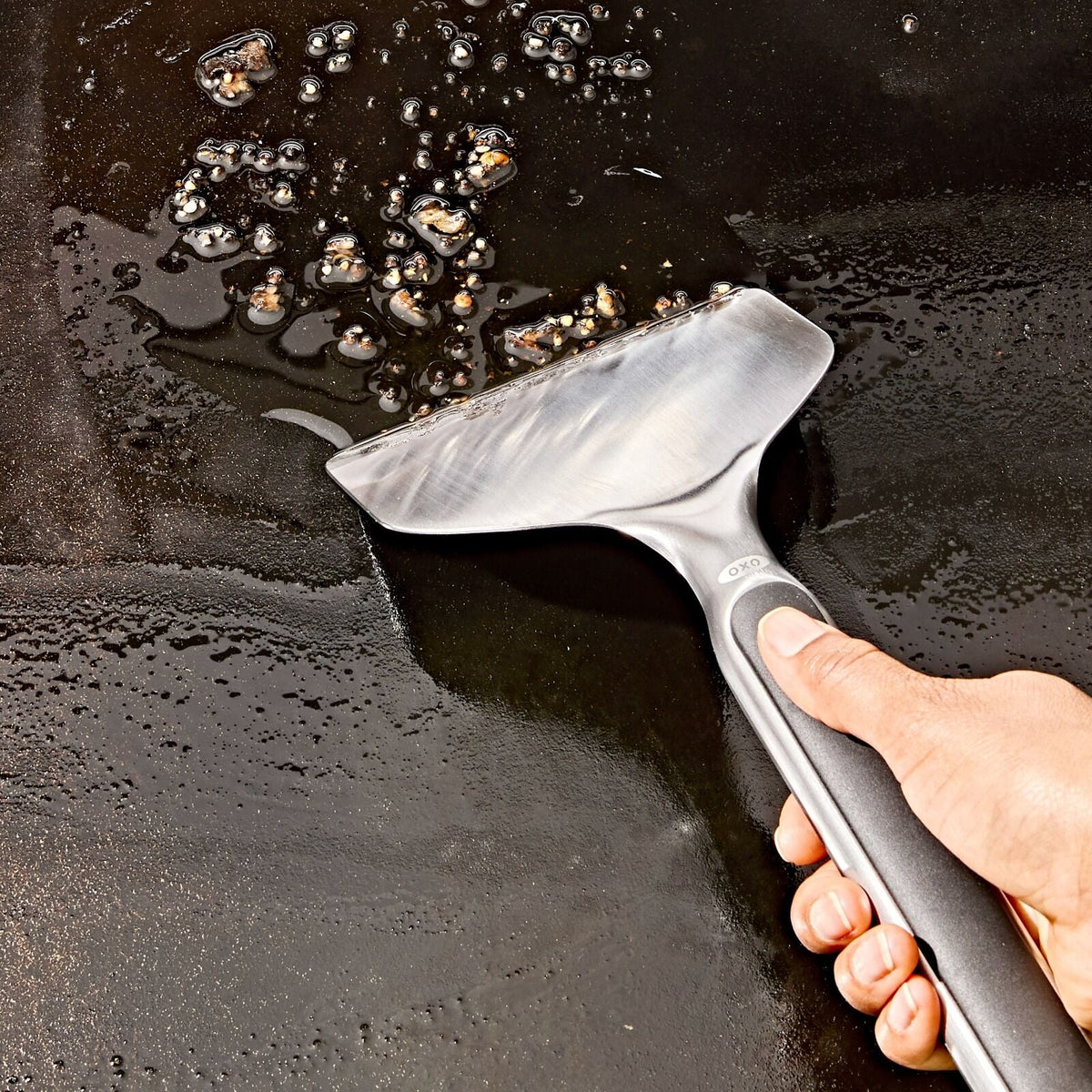 griddle-scraper-s6 oxo_griddle-scraper_pdp_03.jpeg