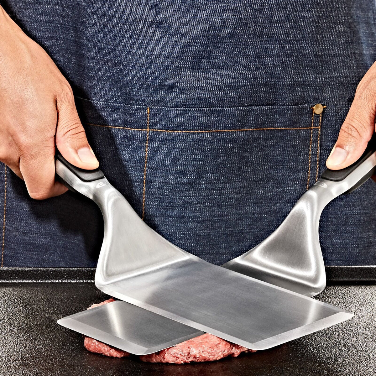 oxo-outdoor-large-griddle-turner-o8 oxo_griddle-turner_pdp_06_1.jpeg