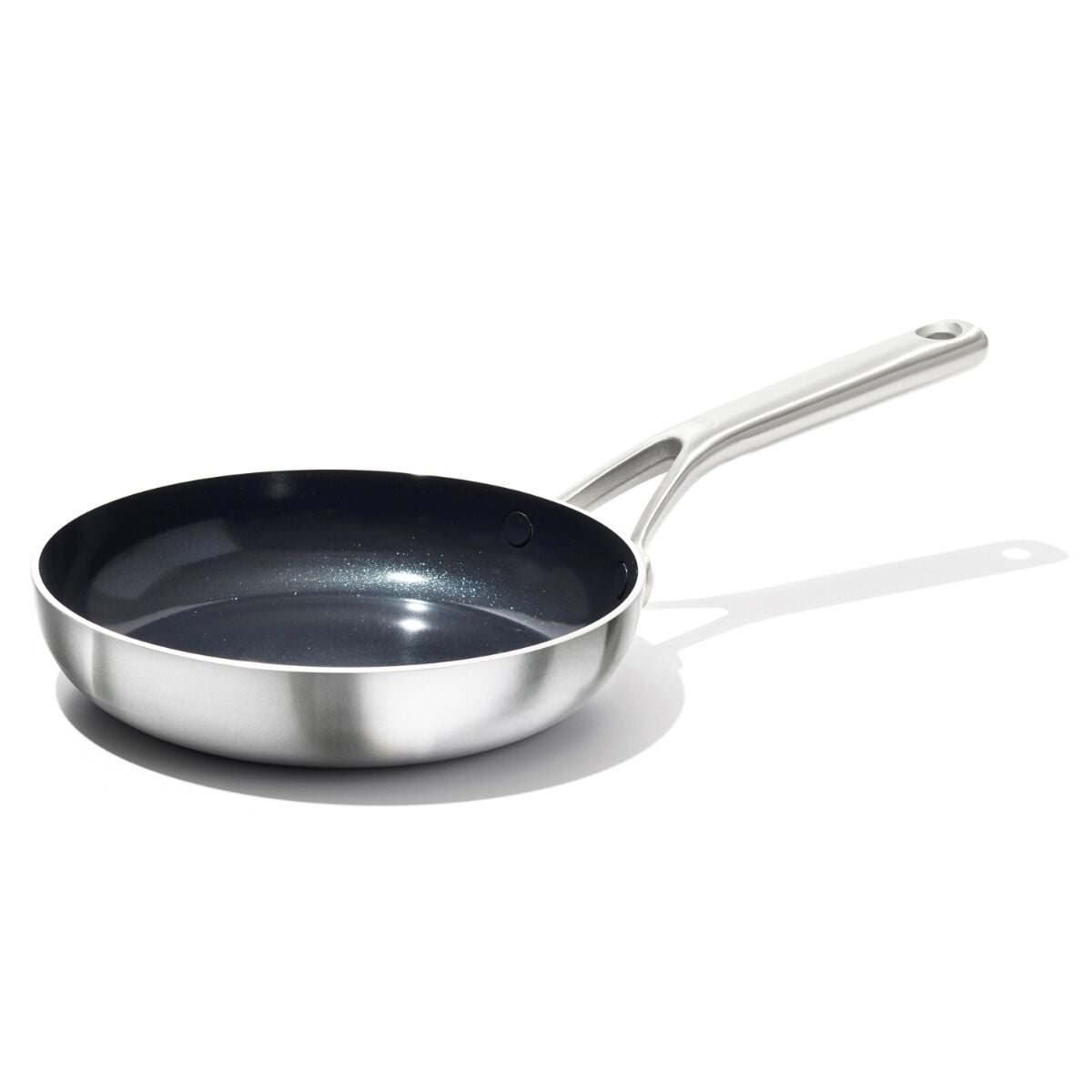stainless-steel-mira-series-8in-frypan-ceramic-l0 oxo_mss_ph00882_frypans_8in_ns_1060.jpg