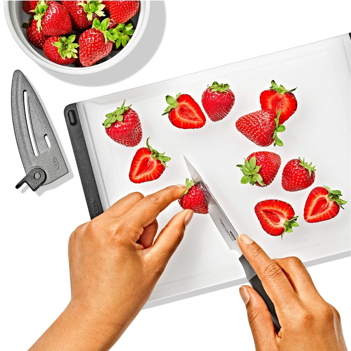 3-5-in-paring-knife-with-locking-sheath-x7 oxo_paring-knife-with-sheath_pdp_05.jpeg