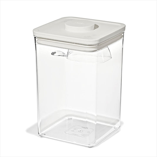 oxo-pet-pop-container-with-scoop-big-square-medium-4-4-qt-4-2-l-o4 pet_7102600_pop-4p4qt_apdp_00_main.jpeg