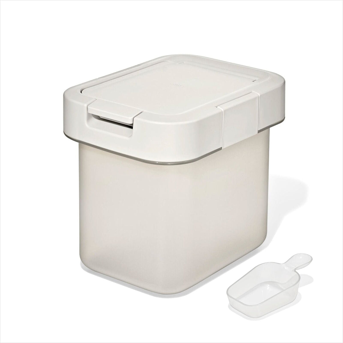 oxo-pet-airtight-food-container-with-scoop-small-h0 pet_7301700_airtight-food-container-small_apdp_00_main.jpg