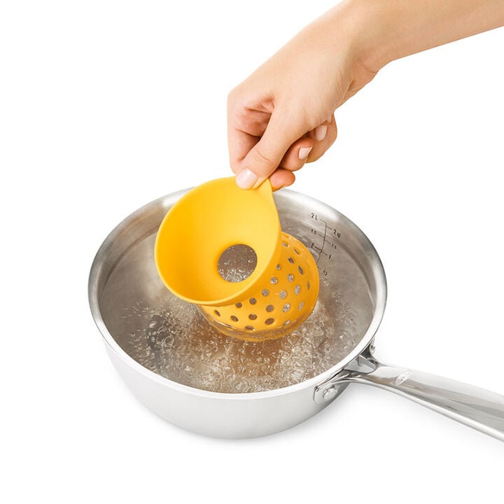 silicone-egg-poacher-set-of-2-t2 poacher_4.jpg