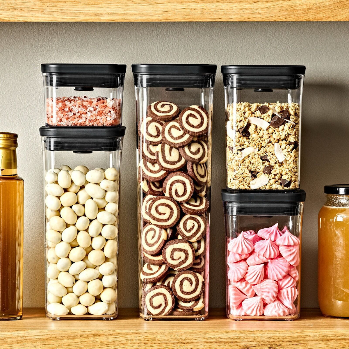 pop-container-rectangle-short-1-7-qt-1-6-l-matte-black-d0 pop-matte-neutrals-black_pdp_05_4_.jpg