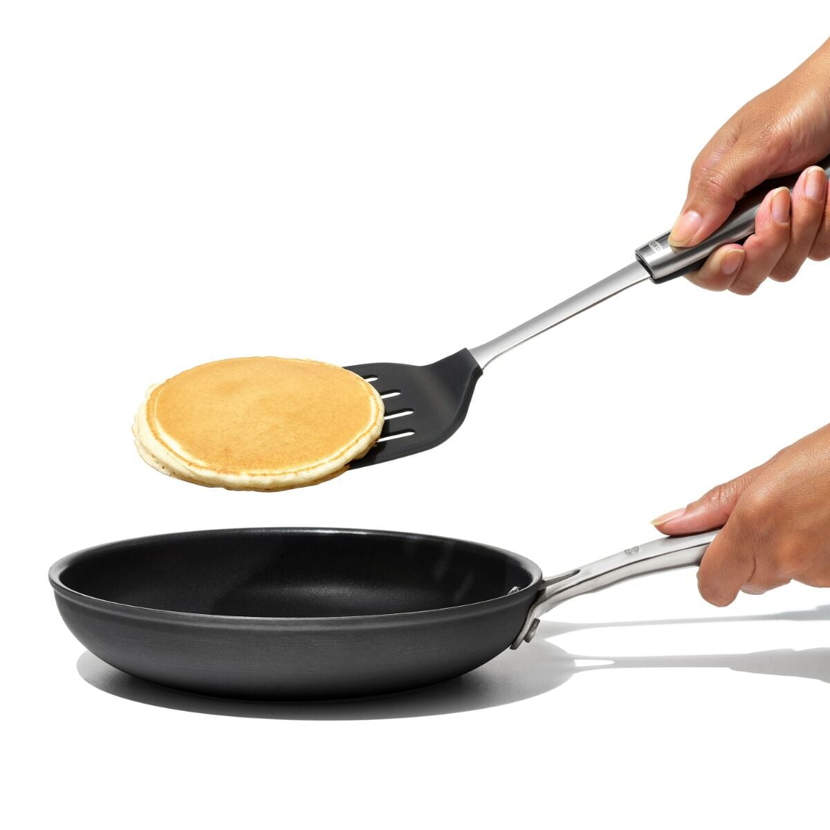oxo-steel-silicone-flexible-turner-h4 stl_3120800_092120_8_rgb.jpg
