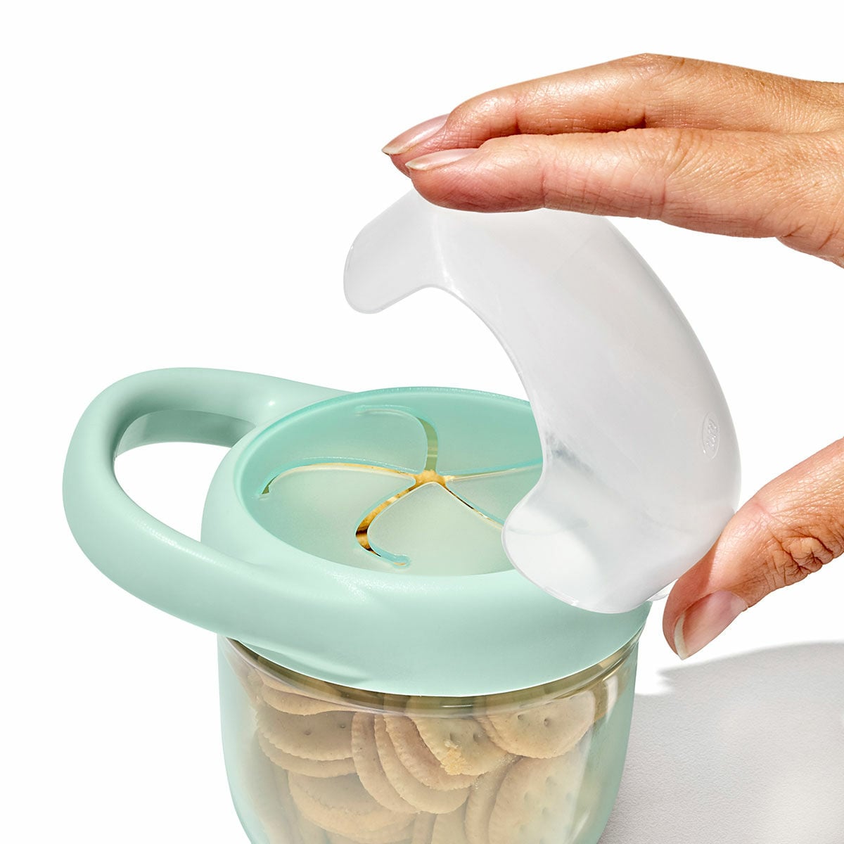 tot-snack-cup-with-lid-2-pack-e5 tot_61167200_snackcupwlid-opalblossom_05_1.jpg