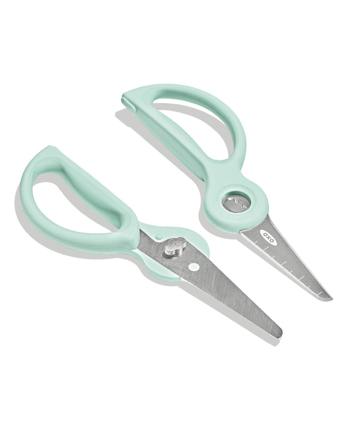 on-the-go-food-scissors-with-case-w4 tot_61176600_baby-food-scissors-opal_pdp_macys_05.jpeg