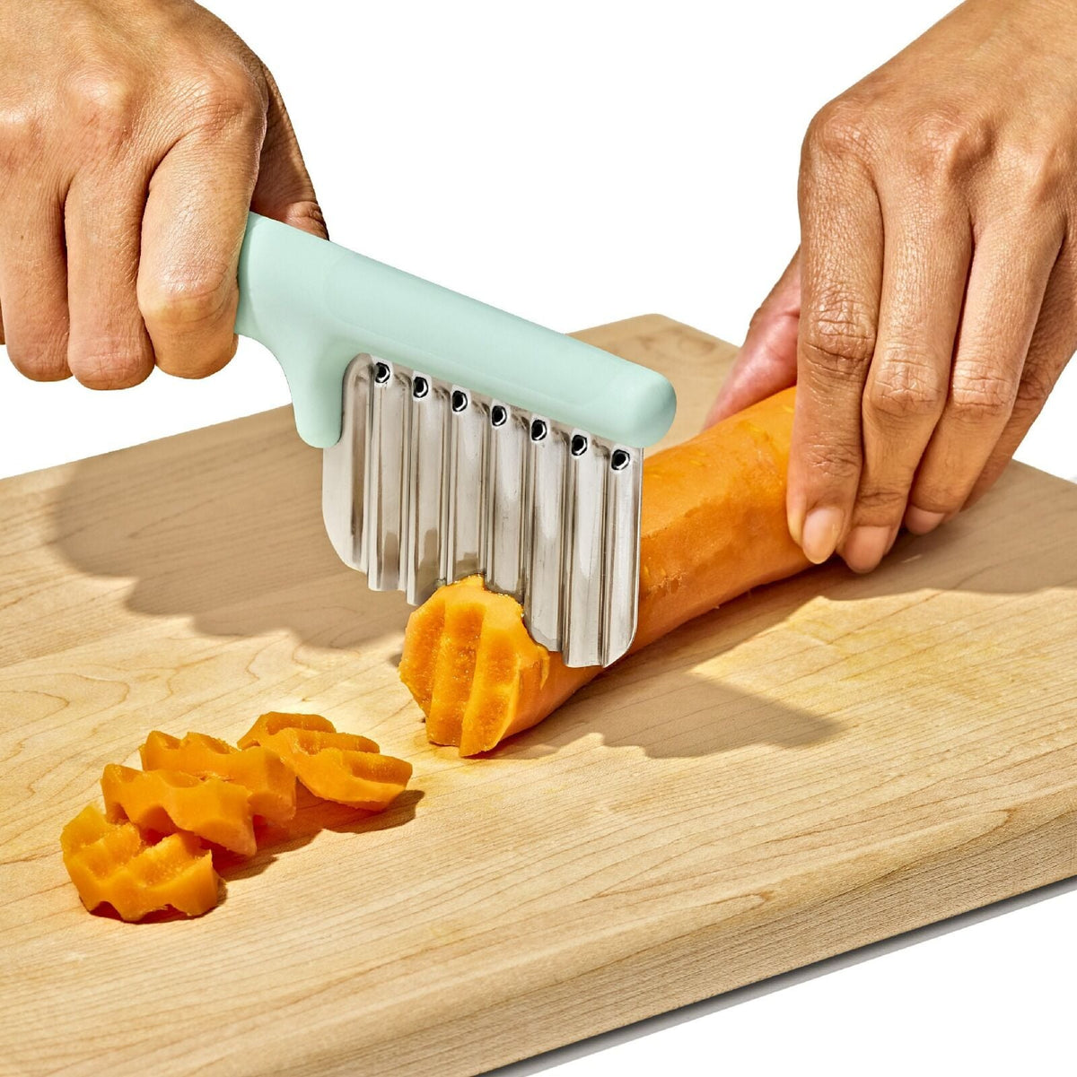cut-and-prep-set-3-piece-v4 tot_61176700_baby-food-prep-set_pdp_02.jpeg