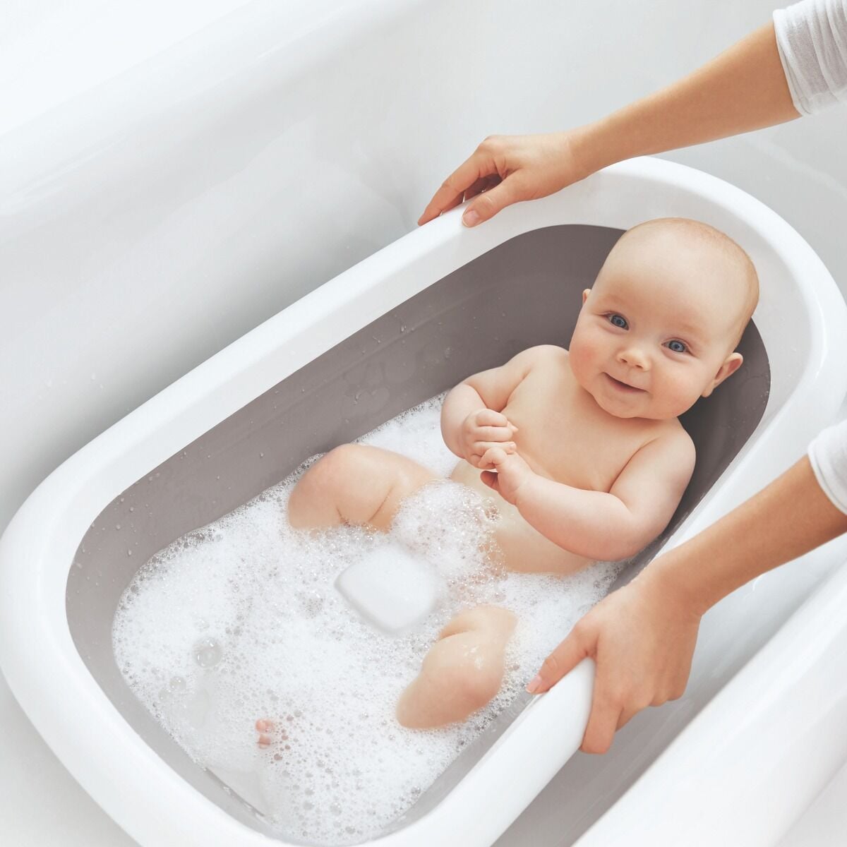 splash-and-store-bathtub-p0 tot_63142700_4g.jpg