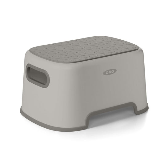 step-stool-drizzle-v6 tot_63171500_step-stool-drizzle_00_main.jpeg